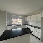 Rent 2 bedroom apartment in Russell Vale