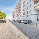 Rent 3 bedroom apartment in lisbon