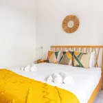 Rent 3 bedroom apartment of 50 m² in Lisbon