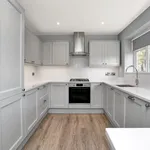 Rent 3 bedroom apartment in Elmbridge