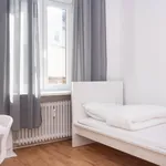 Rent 6 bedroom apartment in Berlin