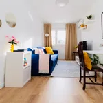 Rent 3 bedroom apartment in Lisbon