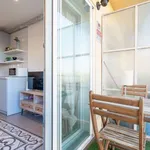 Rent a room of 100 m² in madrid