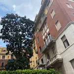 Rent 3 bedroom apartment of 90 m² in milano