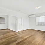 Rent 4 bedroom apartment in Lake Illawarra