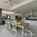 Rent 4 bedroom house of 300 m² in Phuket