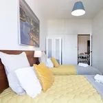 Rent 2 bedroom apartment of 100 m² in Porto