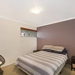 Rent 1 bedroom apartment in Townsville