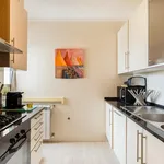 Rent 2 bedroom apartment of 135 m² in Lisbon