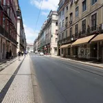 Rent a room of 120 m² in lisbon