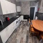 Rent 6 bedroom house in Swansea