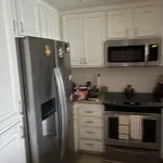 Rent 2 bedroom apartment in Mission Valley