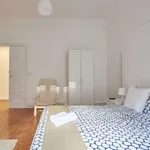 Rent 6 bedroom apartment in lisbon