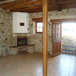 Maison de 65 m² avec 2 chambre(s) en location à ARNAC POMPADOUR