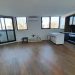 Rent 1 bedroom apartment in Melbourne