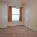 Rent 3 bedroom flat in South West England