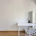 Rent a room in lisbon