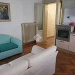 Rent 3 bedroom apartment of 90 m² in Modena