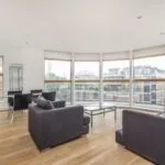 Rent 3 bedroom apartment in London