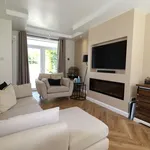 Rent 3 bedroom house in Scotland