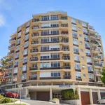 Rent 3 bedroom apartment in Bondi Beach