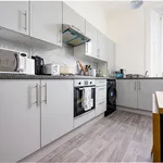 Rent 2 bedroom flat in Greenock