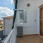 Rent 3 bedroom apartment of 85 m² in Leini