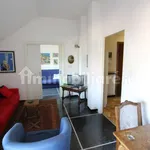 Rent 5 bedroom house of 75 m² in Genoa