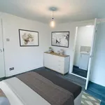 Rent 5 bedroom flat in North West England