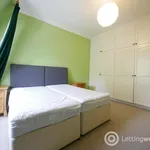 Rent 2 bedroom flat in Edinburgh