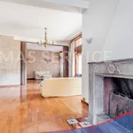 Rent 5 bedroom house of 473 m² in Rome