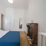 Rent a room of 274 m² in madrid