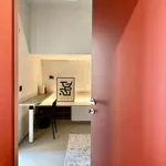 Rent 3 bedroom apartment of 72 m² in Milan