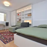 Miete 1 Schlafzimmer wohnung von 366 m² in Stuttgart