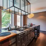 Maison de 345 m² avec 5 chambre(s) en location à IXELLES