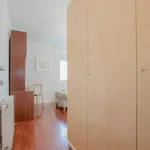 Rent 2 bedroom apartment in Porto