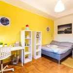 Rent a room of 155 m² in milan