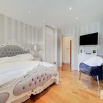 Rent 3 bedroom apartment in London