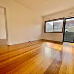 Rent 1 bedroom apartment in Prahran