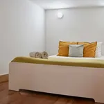 Rent 3 bedroom apartment in Lisboa