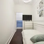 Rent a room in lisbon