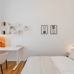 Rent 3 bedroom apartment of 47 m² in Berlin