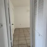 Rent 3 bedroom apartment of 108 m² in Pembroke Pines