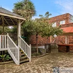 Rent 2 bedroom house in Frankston