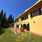 Rent 8 bedroom house of 300 m² in Impruneta