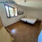 Rent 5 bedroom house of 140 m² in Montepaone