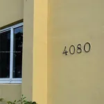 Rent 1 bedroom apartment of 450 m² in Miami