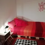 Rent 4 bedroom apartment in Barcelona