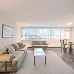 Rent 2 bedroom apartment of 85 m² in Toronto