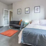 Rent 4 bedroom apartment in Valencia